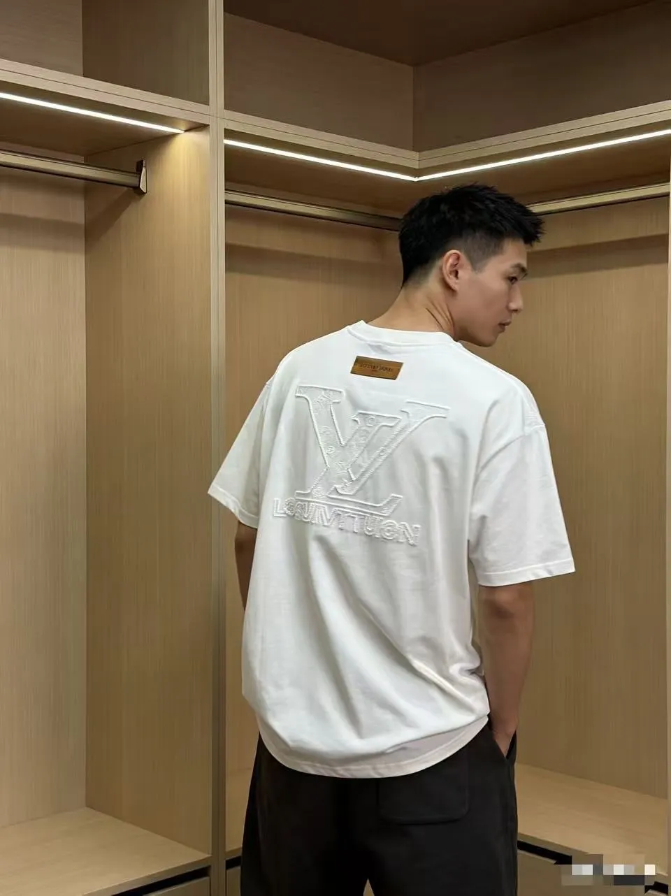 Louis Vuitton/Louis Vuitton chest dark pattern old flower embroidered short sleeves